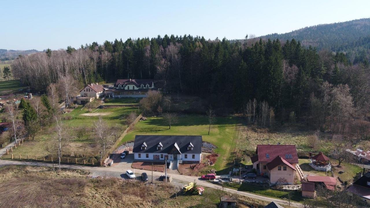 Pokoje Goscinne Art- Dworek Kudowa-Zdrój Esterno foto