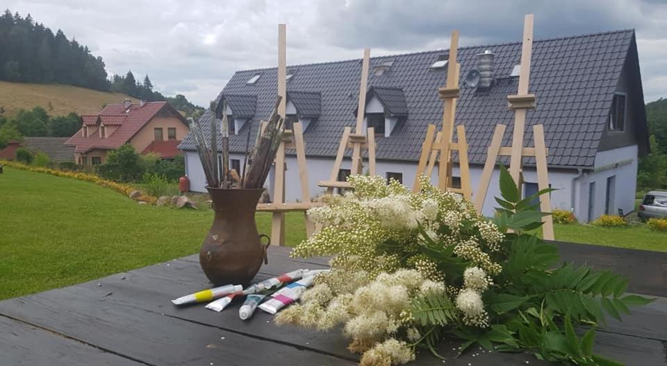 Pokoje Goscinne Art- Dworek Kudowa-Zdrój Esterno foto