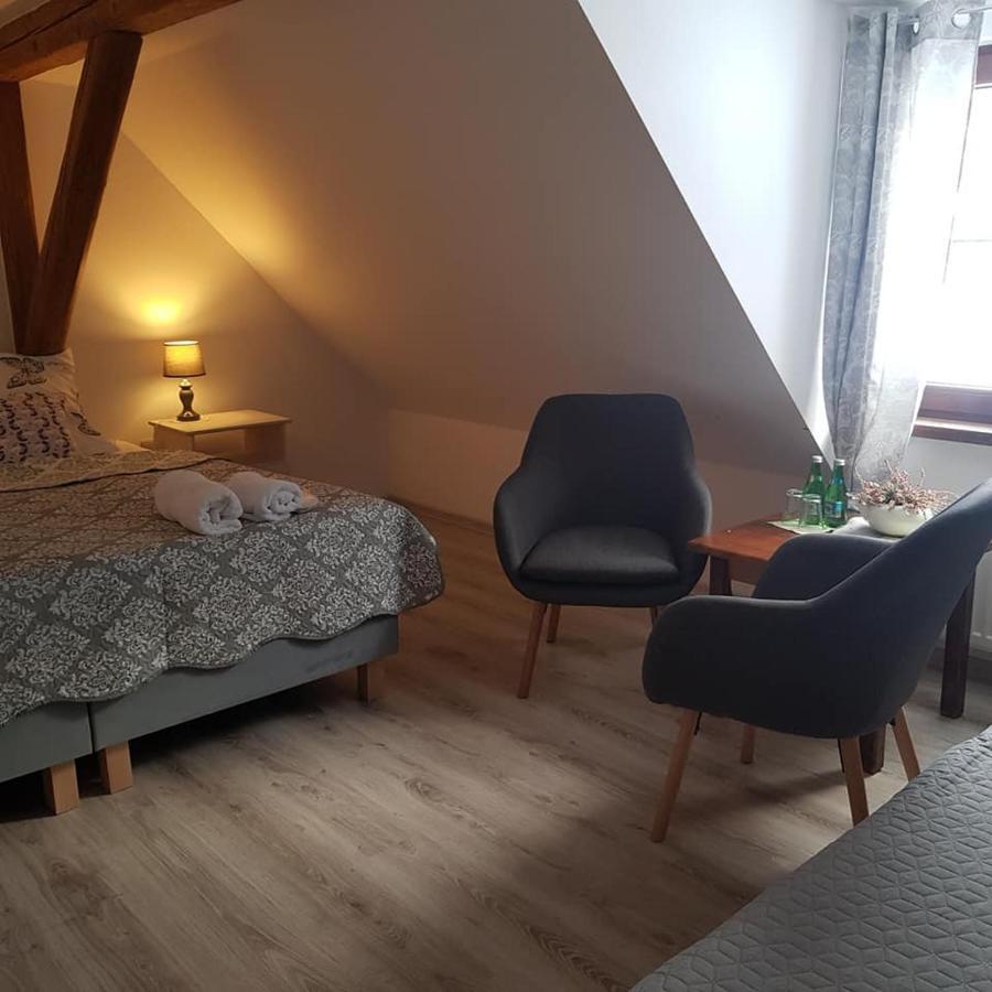 Pokoje Goscinne Art- Dworek Kudowa-Zdrój Esterno foto